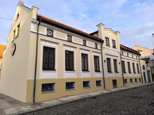 Sėkmingo bendradarbiavimo pavyzdys. Kurpių g. 3 pastatas buvo suremontuotas, pasinaudojus...